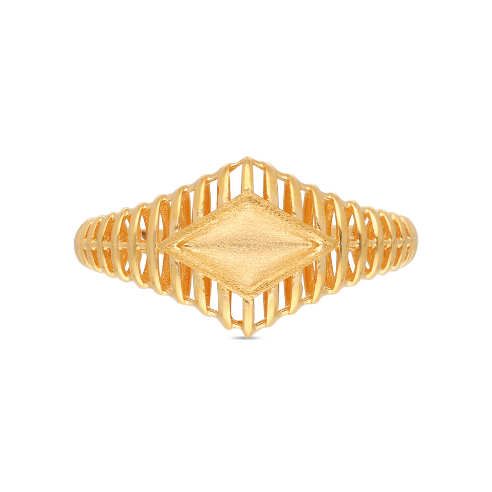 PLAIN GOLD LADIES RING IN CASTING