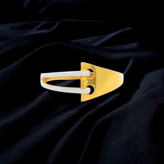 PLAIN GOLD LADIES RING IN CASTING