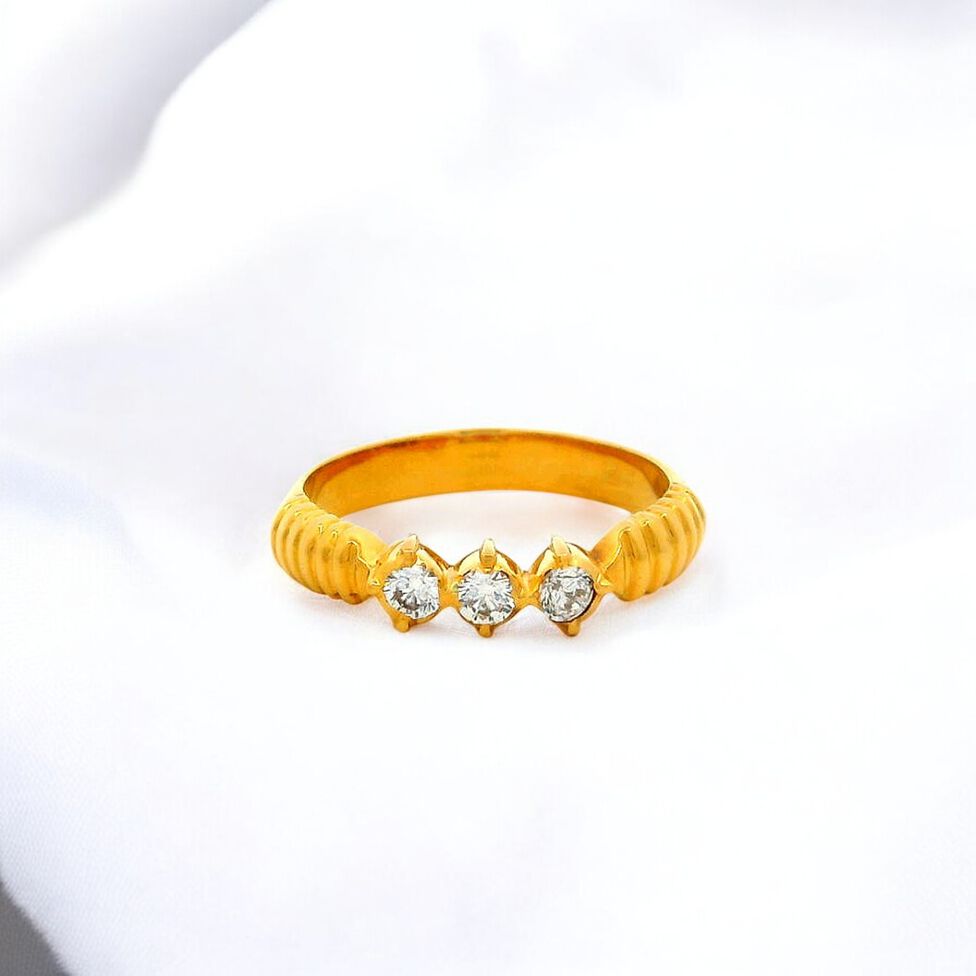 Gemst Ring single Row/'Pinji'-Close set