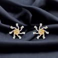 Diamond Earstud Set With Fancy Design