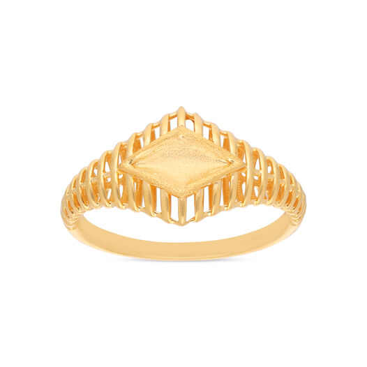 PLAIN GOLD LADIES RING IN CASTING