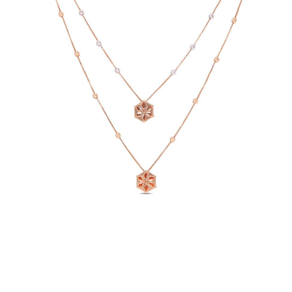 CHAIN +PENDANT IN CONTEMPORARY DESIGN