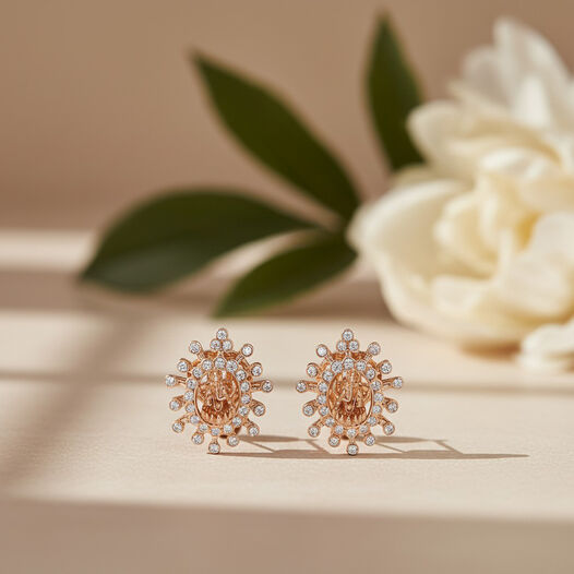 Diamond Earstud Set With Fancy Design