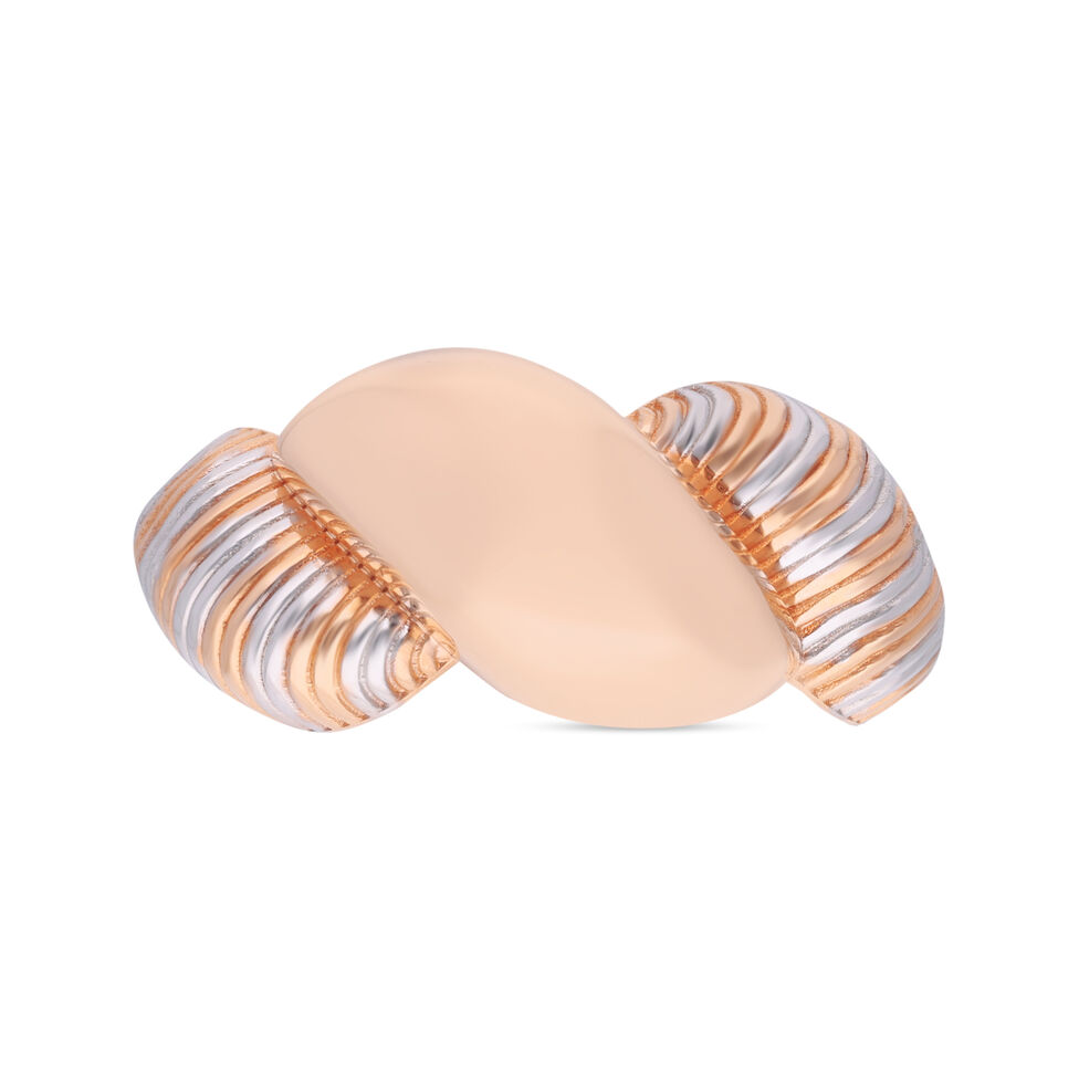 GOLD CASTING RING IN CONTEMPORARY DESIGN