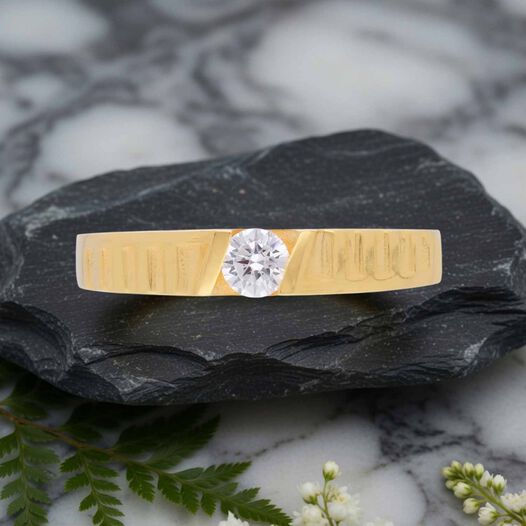 GEMSET GOLD GENTS RING IN CASTING