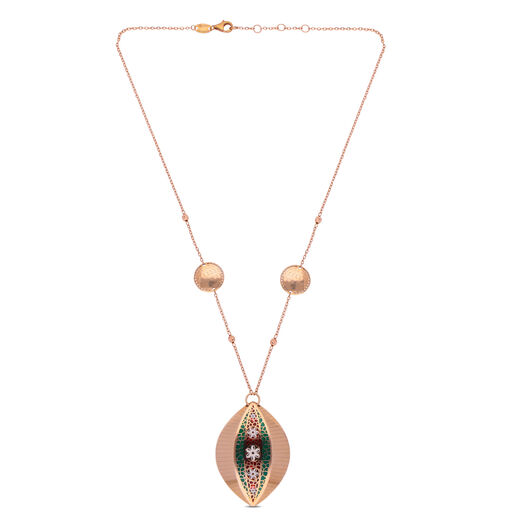 CHAIN +PENDANT IN CONTEMPORARY DESIGN