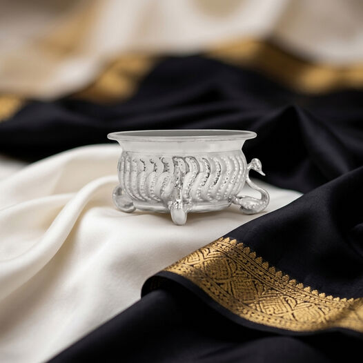 Kumkum Bowl Nakash Pattern With Leg