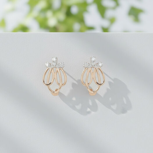 Diamond Earstud Set With Fancy Design