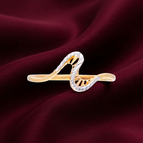 PLAIN GOLD LADIES RING IN CASTING
