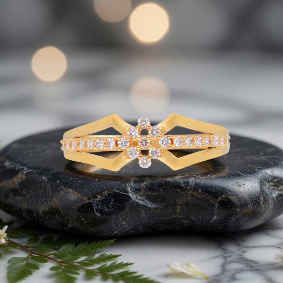 GEMSET GOLD LADIES RING IN CASTING