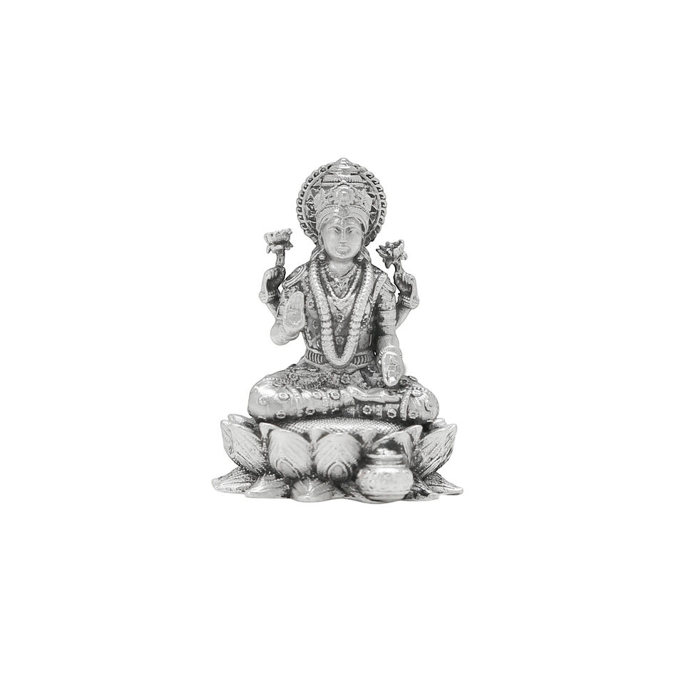 Idol Lakshmi sitting w/o Prabhavali