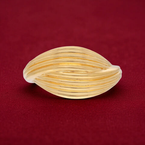 PLAIN GOLD LADIES RING IN CASTING