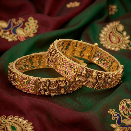 BANGLE PAIR IN REPOUSSE WORK+HEAD