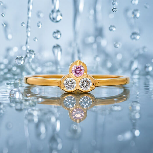Diamond Ring in 3 Dia Pinji for Ladies