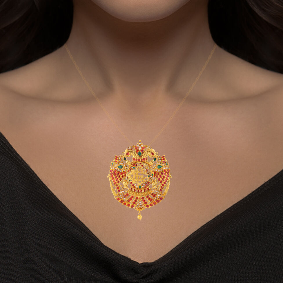 GOLD PENDANT IN KUNDALAVELAI DESIGN