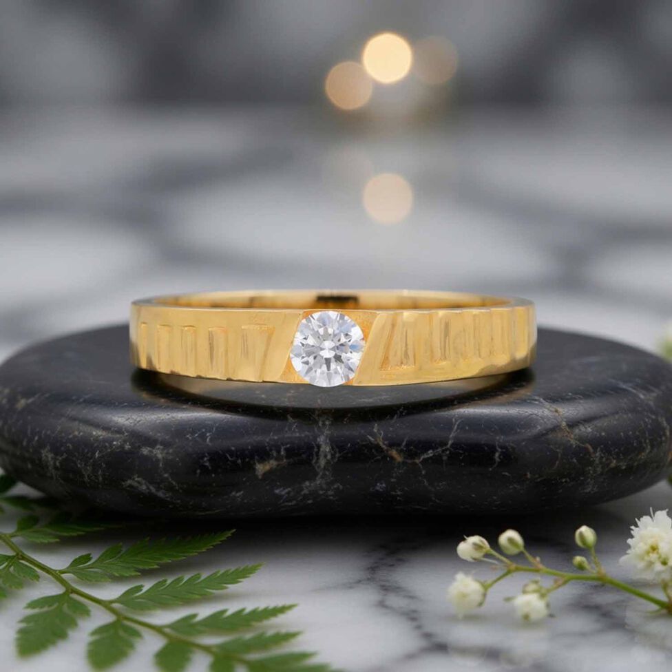 GEMSET GOLD LADIES RING IN CASTING