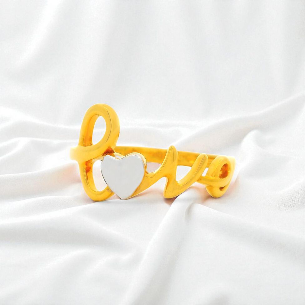 PLAIN GOLD LADIES RING IN CASTING