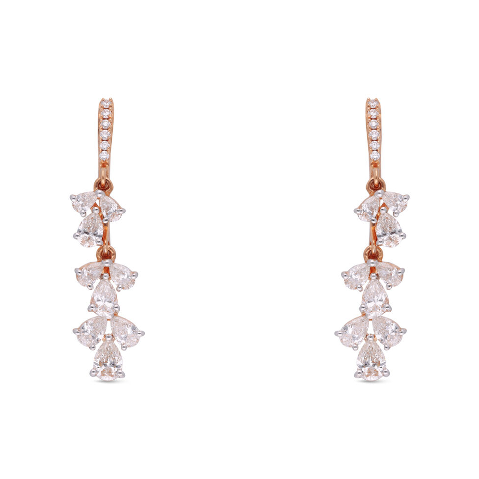 Diamond Earstud Set With 'J" Pattern