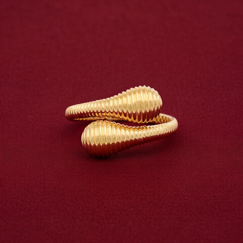 PLAIN GOLD LADIES RING IN CASTING