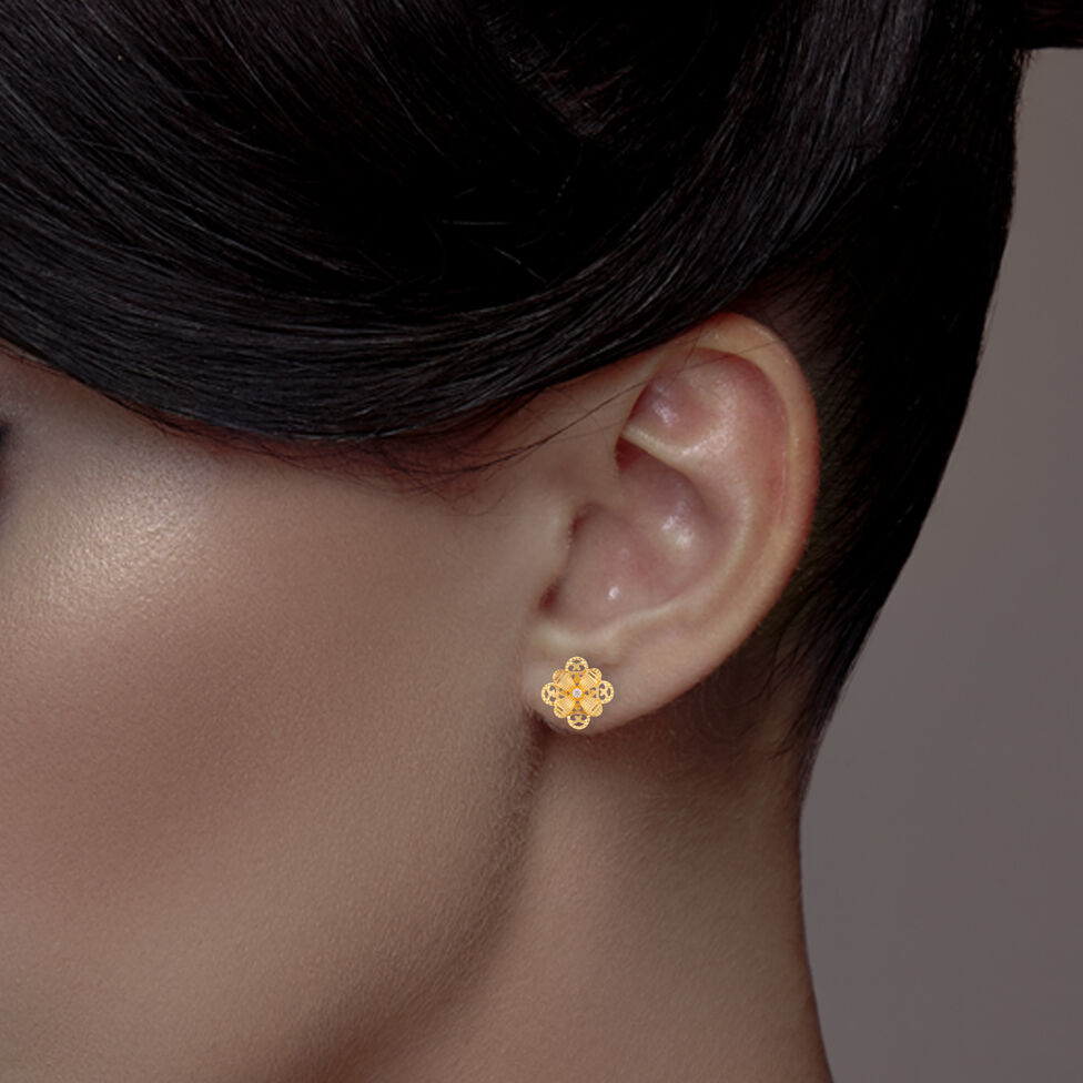 TP Filigree/Die/gold beads