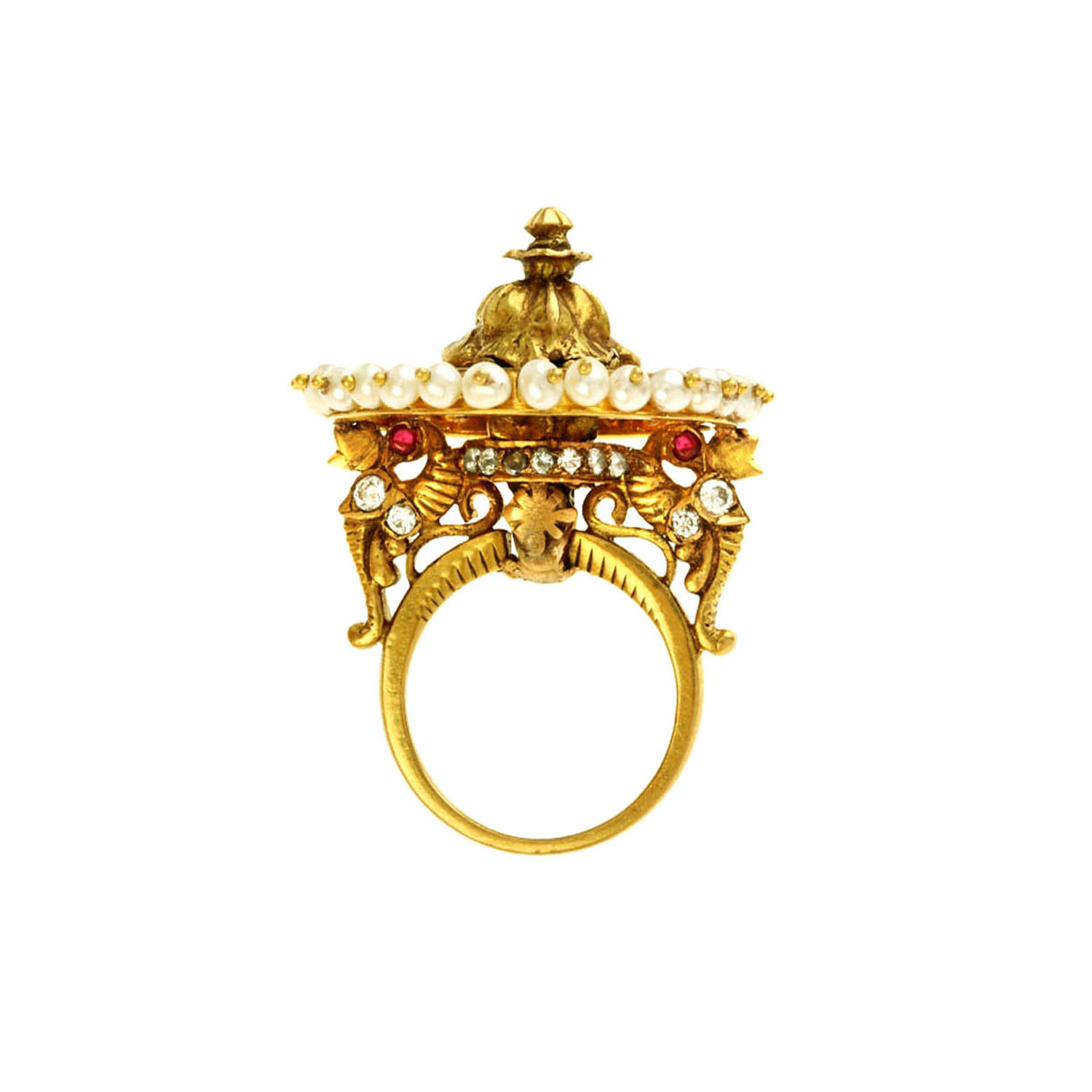 Gold Ring Set With Pearls